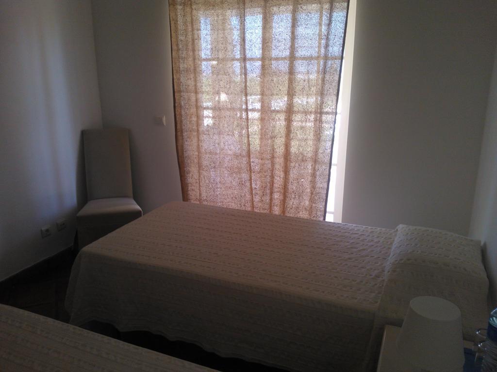 בית הארחה טאווירה 	Quinta Da Moura Casa-De-Campo חדר תמונה