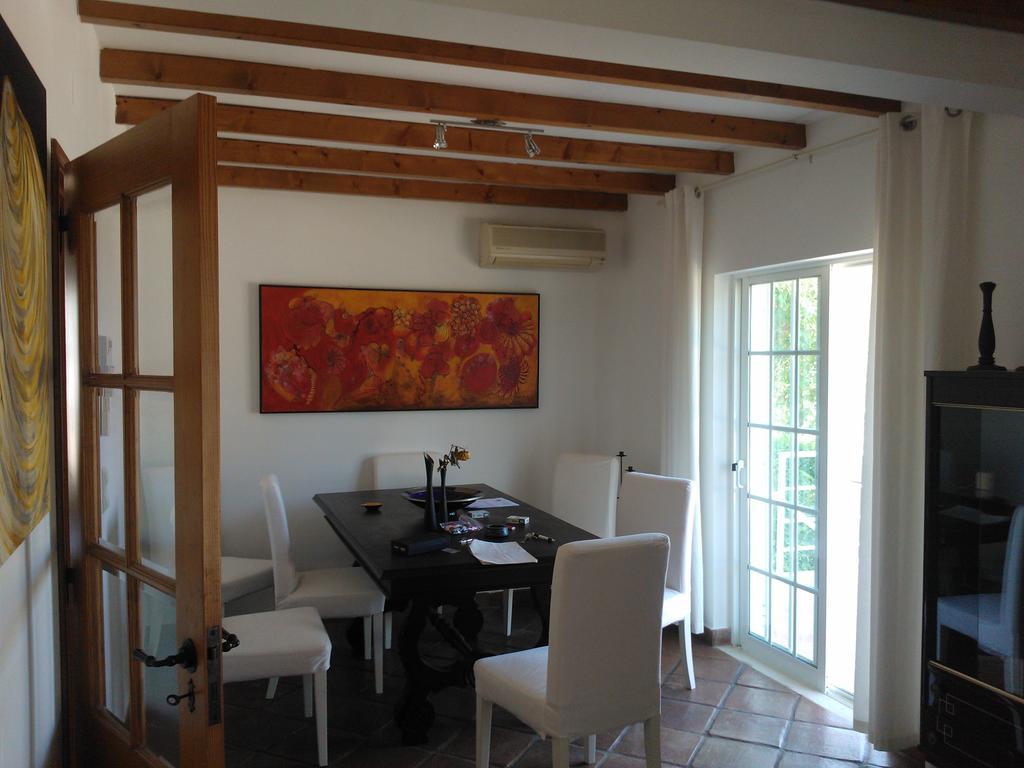 בית הארחה טאווירה 	Quinta Da Moura Casa-De-Campo מראה חיצוני תמונה