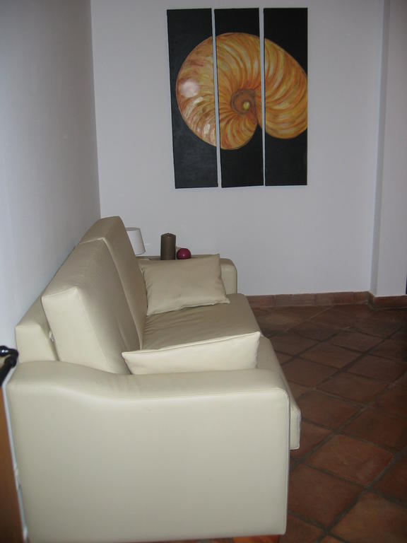 בית הארחה טאווירה 	Quinta Da Moura Casa-De-Campo מראה חיצוני תמונה