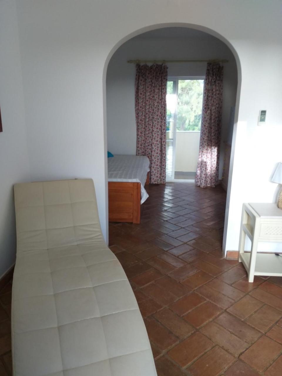 בית הארחה טאווירה 	Quinta Da Moura Casa-De-Campo מראה חיצוני תמונה