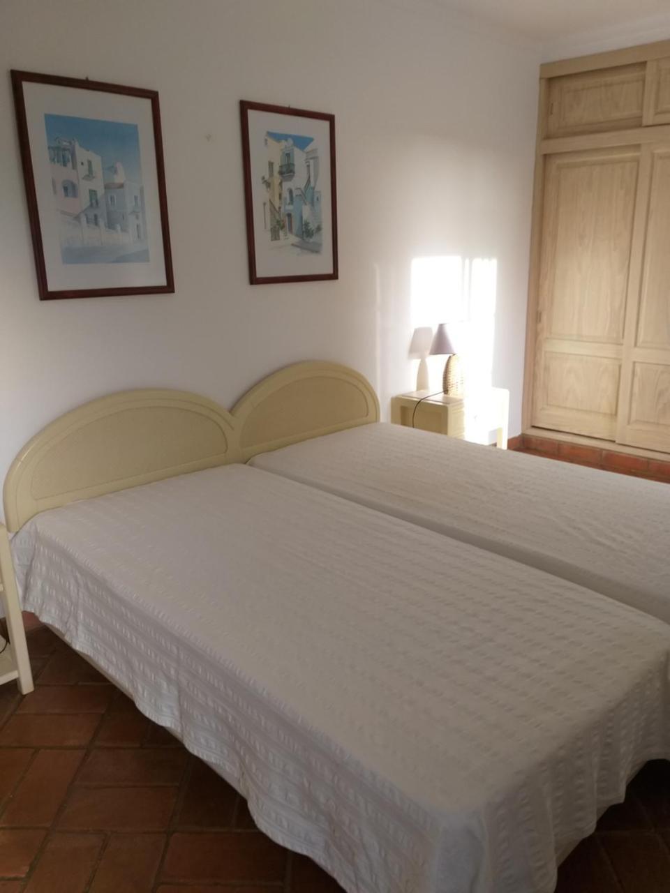 בית הארחה טאווירה 	Quinta Da Moura Casa-De-Campo מראה חיצוני תמונה