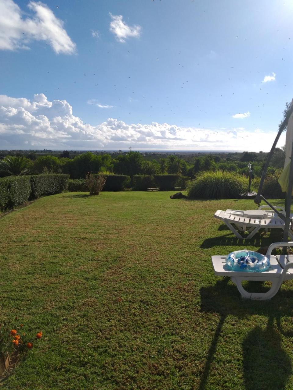 בית הארחה טאווירה 	Quinta Da Moura Casa-De-Campo מראה חיצוני תמונה